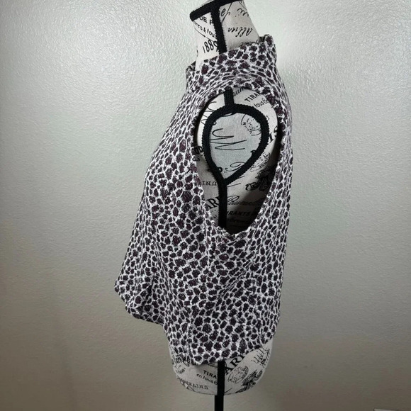 Anthropologie Akemi + Kin Sleeveless Textured Leopard Blouse Mock Neck Size Med - Picture 5 of 11
